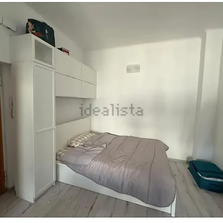 Apartment In Milan Via Lomellina- Not Disponible * Milan